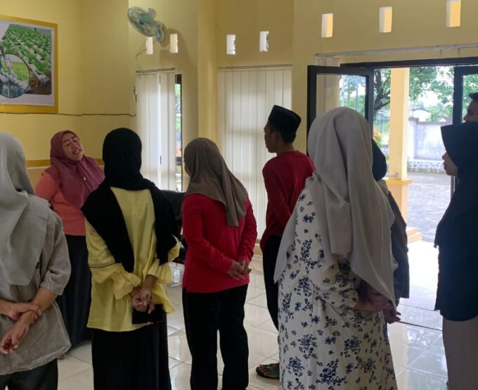 Tidak Libur, Guru dan TU SLBN 3 Lotim Tetap Masuk Di Hari Kejepit